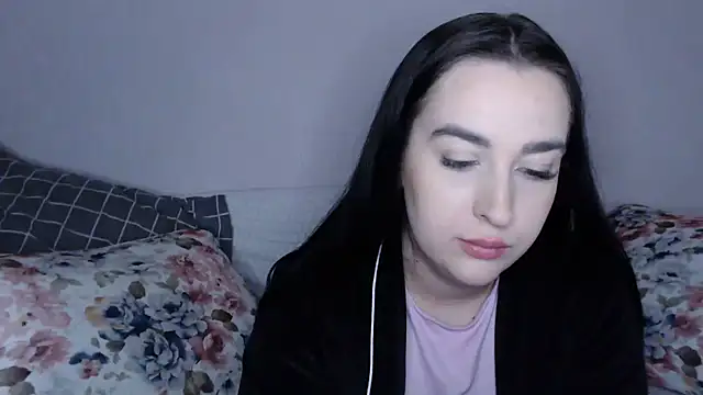 Snapshot of vitalina_freedom chatting on 12-20-24, 03:31 vitalina freedom online show from 12-20-24, 03:31