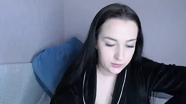 Snapshot of vitalina_freedom chatting on 01-03-25, 01:14 vitalina freedom online show from 01-03-25, 01:14