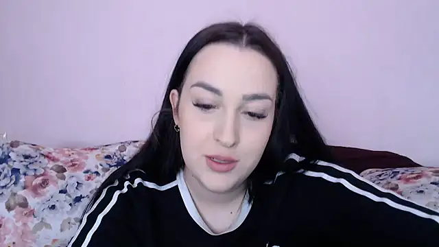 Snapshot of vitalina_freedom chatting on 01-07-25, 11:37 vitalina freedom online show from 01-07-25, 11:37