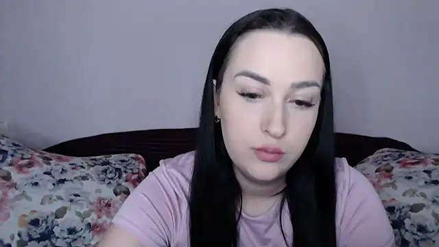 Snapshot of vitalina_freedom chatting on 01-08-25, 12:47 vitalina freedom online show from 01-08-25, 12:47