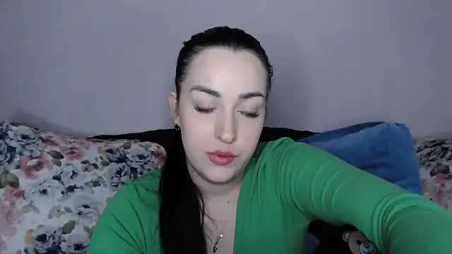 Snapshot of vitalina_freedom chatting on 01-13-25, 02:53 vitalina freedom online show from 01-13-25, 02:53