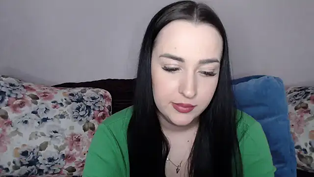 Snapshot of vitalina_freedom chatting on 01-14-25, 03:57 vitalina freedom online show from 01-14-25, 03:57