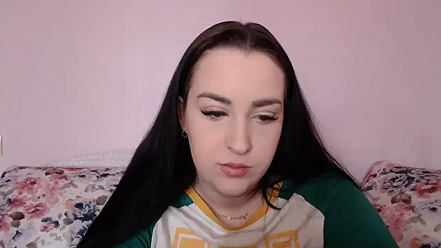 Snapshot of vitalina_freedom chatting on 02-05-25, 12:17 vitalina freedom online show from 02-05-25, 12:17