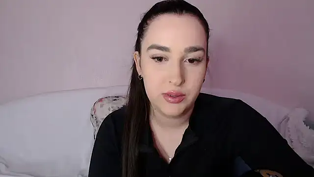 Snapshot of vitalina_freedom chatting on 03-18-25, 11:19 vitalina freedom online show from 03-18-25, 11:19