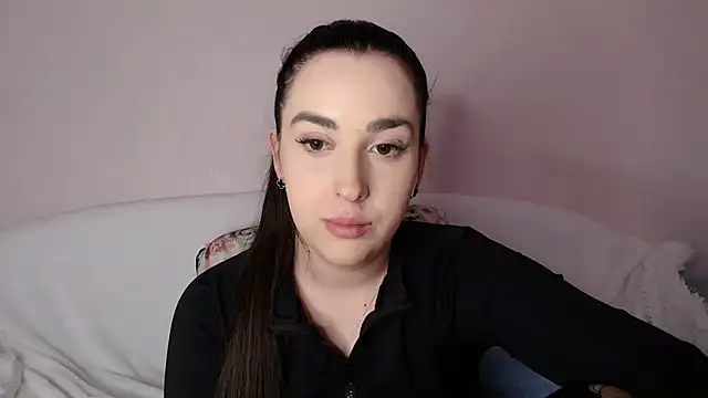 Snapshot of vitalina_freedom chatting on 03-18-25, 02:26 vitalina freedom online show from 03-18-25, 02:26