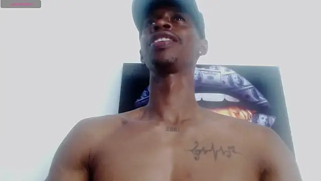 Snapshot of drake_brwon_23 chatting on 07-17-26, 01:51 drake brwon 23 online show from 07-17-26, 01:51