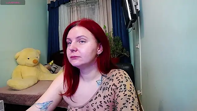 NikaLee online show from 12-20-24, 06:19
