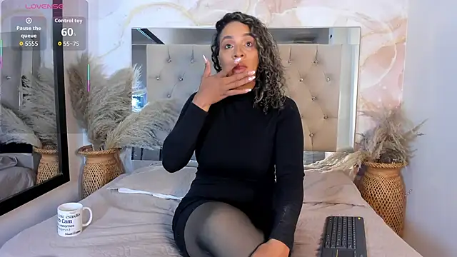 Snapshot of ainaah_ chatting on 11-21-25, 12:04 ainaah online show from 11-21-25, 12:04