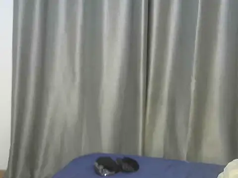 Snapshot of East_queen chatting on 02-16-25, 03:48 East queen online show from 02-16-25, 03:48