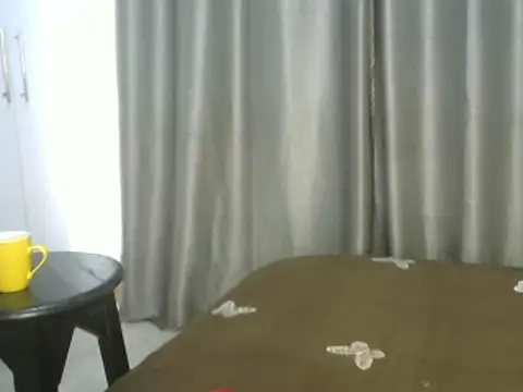 Snapshot of East_queen chatting on 02-19-25, 05:16 East queen online show from 02-19-25, 05:16