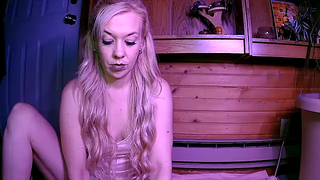 lyra rose online show from 03-16-25, 05:36