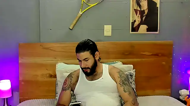 Snapshot of Prometeo-grizzly chatting on 02-01-26, 06:01 Prometeo-grizzly online show from 02-01-26, 06:01