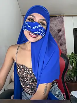 Snapshot of _alabina_ chatting on 09-25-25, 01:42 alabina online show from 09-25-25, 01:42
