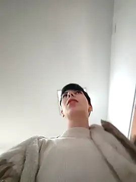 Snapshot of KylieLipa chatting on 12-01-24, 06:08 KylieLipa online show from 12-01-24, 06:08