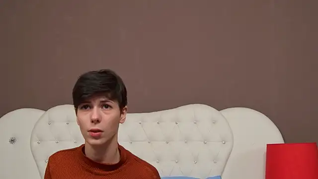 Snapshot of KylieLipa chatting on 12-14-24, 09:13 KylieLipa online show from 12-14-24, 09:13