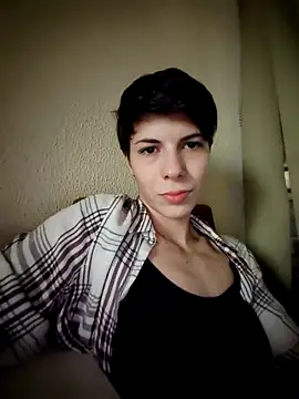 Snapshot of KylieLipa chatting on 12-30-24, 09:29 KylieLipa online show from 12-30-24, 09:29