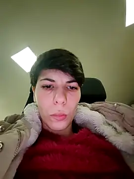 Snapshot of KylieLipa chatting on 01-06-25, 08:28 KylieLipa online show from 01-06-25, 08:28