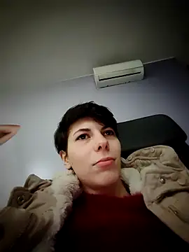 Snapshot of KylieLipa chatting on 01-18-25, 07:26 KylieLipa online show from 01-18-25, 07:26