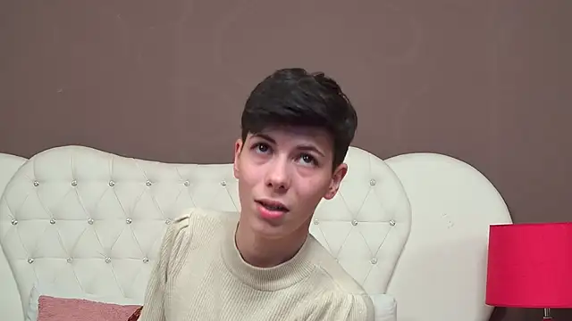 Snapshot of KylieLipa chatting on 01-30-25, 06:21 KylieLipa online show from 01-30-25, 06:21