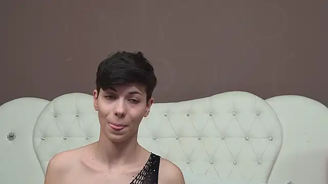 Snapshot of KylieLipa chatting on 02-20-25, 05:40 KylieLipa online show from 02-20-25, 05:40