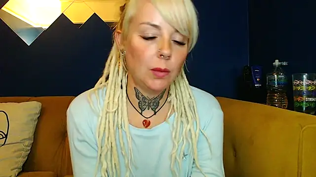 Snapshot of pixiedreadx chatting on 10-20-25, 10:54 pixiedreadx online show from 10-20-25, 10:54