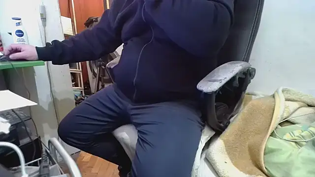 tipko123 online show from 10-17-25, 04:09