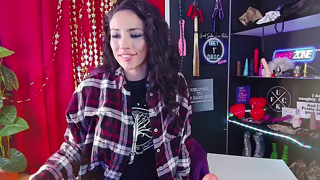 Snapshot of iammistress chatting on 02-28-25, 11:25 iammistress online show from 02-28-25, 11:25