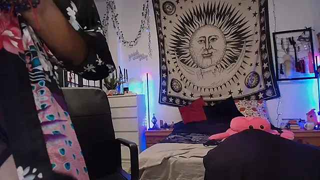 Snapshot of iammistress chatting on 11-04-25, 05:45 iammistress online show from 11-04-25, 05:45