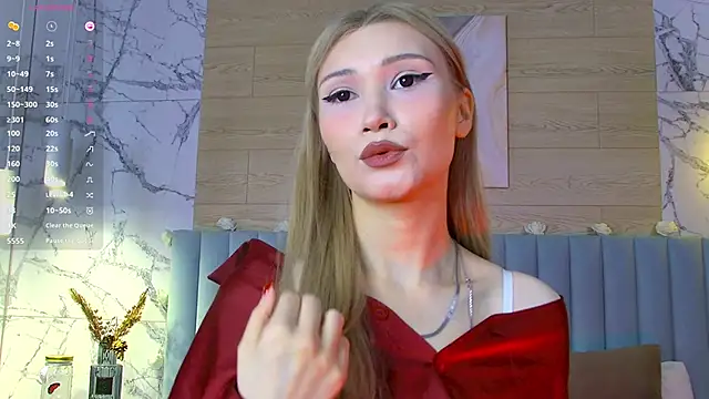 Snapshot of CarolReeves chatting on 03-09-25, 05:55 CarolReeves online show from 03-09-25, 05:55