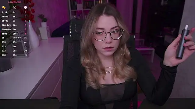 RemyCute online show from 11-28-25, 04:20