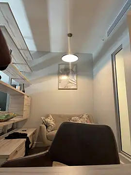 Neelo-Smith online show from 12-18-25, 07:36