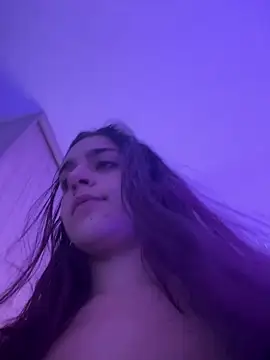 Snapshot of Alicia_Ruiz chatting on 03-03-25, 08:43 Alicia Ruiz online show from 03-03-25, 08:43