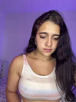 Snapshot of Alicia_Ruiz chatting on 11-13-25, 06:18 Alicia Ruiz online show from 11-13-25, 06:18