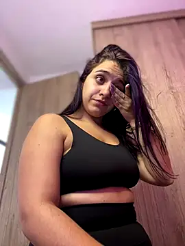 Snapshot of Alicia_Ruiz chatting on 12-16-25, 06:13 Alicia Ruiz online show from 12-16-25, 06:13