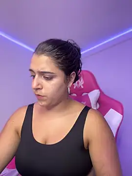 Snapshot of Alicia_Ruiz chatting on 01-13-26, 06:13 Alicia Ruiz online show from 01-13-26, 06:13