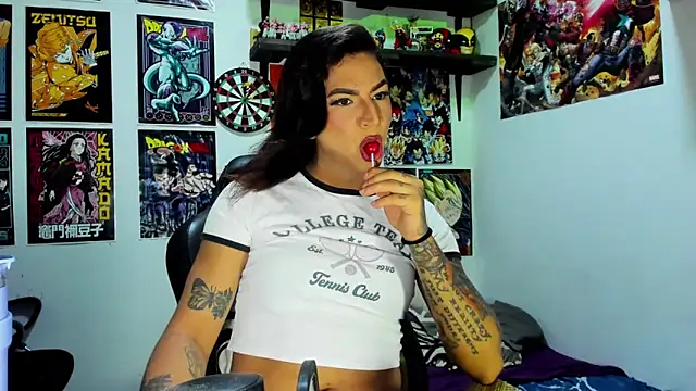 Snapshot of dariell_smokesexx chatting on 05-26-26, 08:43 dariell smokesexx online show from 05-26-26, 08:43