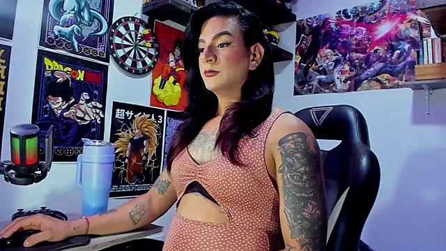 Snapshot of dariell_smokesexx chatting on 06-09-26, 09:32 dariell smokesexx online show from 06-09-26, 09:32