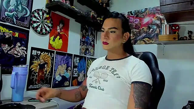 Snapshot of dariell_smokesexx chatting on 06-12-26, 06:12 dariell smokesexx online show from 06-12-26, 06:12
