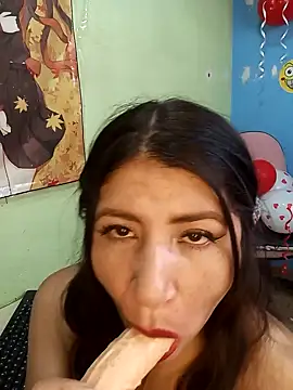 Snapshot of nammy__dirtyhott chatting on 02-12-25, 02:21 nammy dirtyhott online show from 02-12-25, 02:21