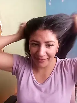 Snapshot of nammy__dirtyhott chatting on 03-21-25, 06:40 nammy dirtyhott online show from 03-21-25, 06:40