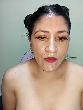 Snapshot of nammy__dirtyhott chatting on 10-28-25, 02:42 nammy dirtyhott online show from 10-28-25, 02:42