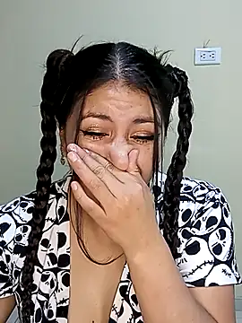 Snapshot of nammy__dirtyhott chatting on 11-15-25, 02:24 nammy dirtyhott online show from 11-15-25, 02:24