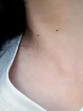 Snapshot of nammy__dirtyhott chatting on 12-19-25, 10:06 nammy dirtyhott online show from 12-19-25, 10:06