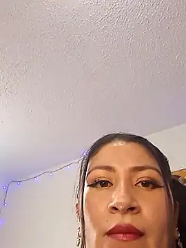 Snapshot of nammy__dirtyhott chatting on 01-15-26, 02:43 nammy dirtyhott online show from 01-15-26, 02:43