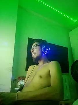 Snapshot of Mateusoliver7 chatting on 03-13-26, 09:43 Mateusoliver7 online show from 03-13-26, 09:43