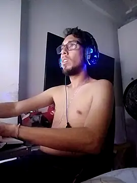 Snapshot of Mateusoliver7 chatting on 03-29-26, 09:48 Mateusoliver7 online show from 03-29-26, 09:48