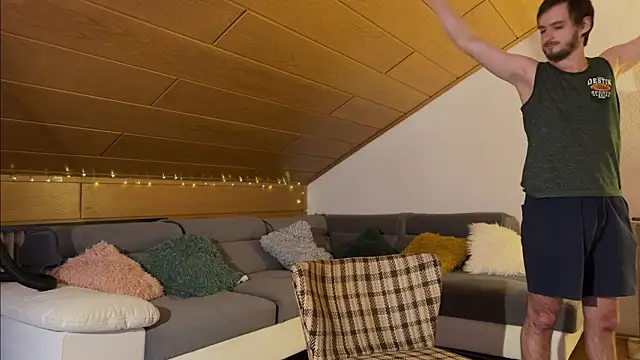 Snapshot of naked_psy chatting on 11-18-25, 10:14 naked psy online show from 11-18-25, 10:14