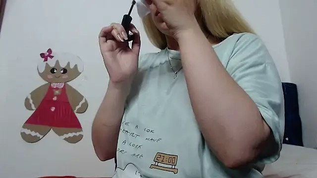 Snapshot of 69liamilk69 chatting on 10-05-25, 08:34 69liamilk69 online show from 10-05-25, 08:34