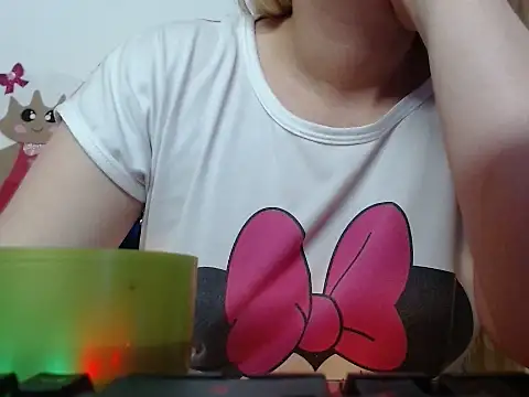 Snapshot of 69liamilk69 chatting on 10-24-25, 05:59 69liamilk69 online show from 10-24-25, 05:59