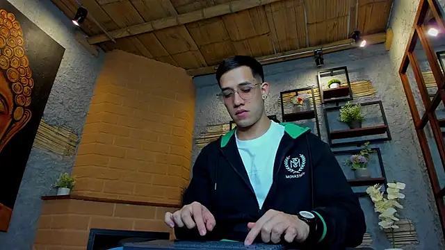 alexgiraldo  online show from 02-21-25, 11:22